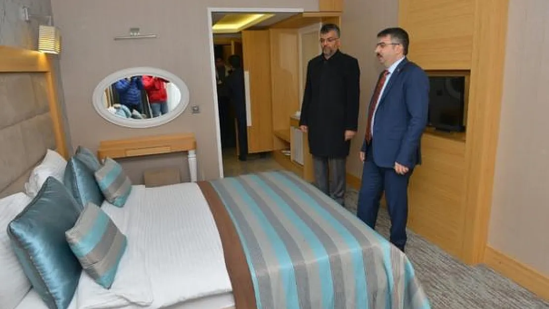 O belediye alkış topladı! Sağlık çalışanları için otel kiraladı!
