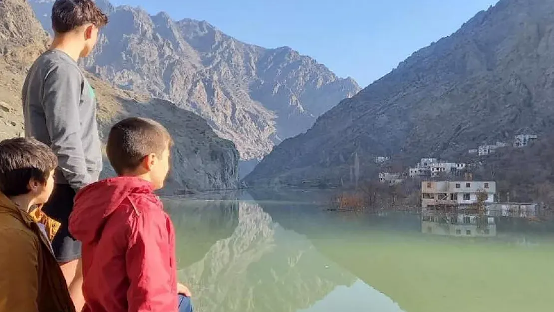 O ilçeyi son görüş olabilir! Youtuberlar akın etti sebebi sonradan anlaşıldı!