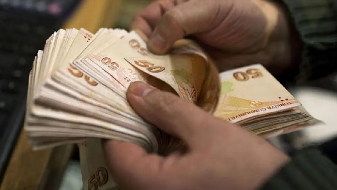 O ülke 4 bin lira maaşla vasıflı vasıfsız, deneyimli deneyimsiz işçi alacak!