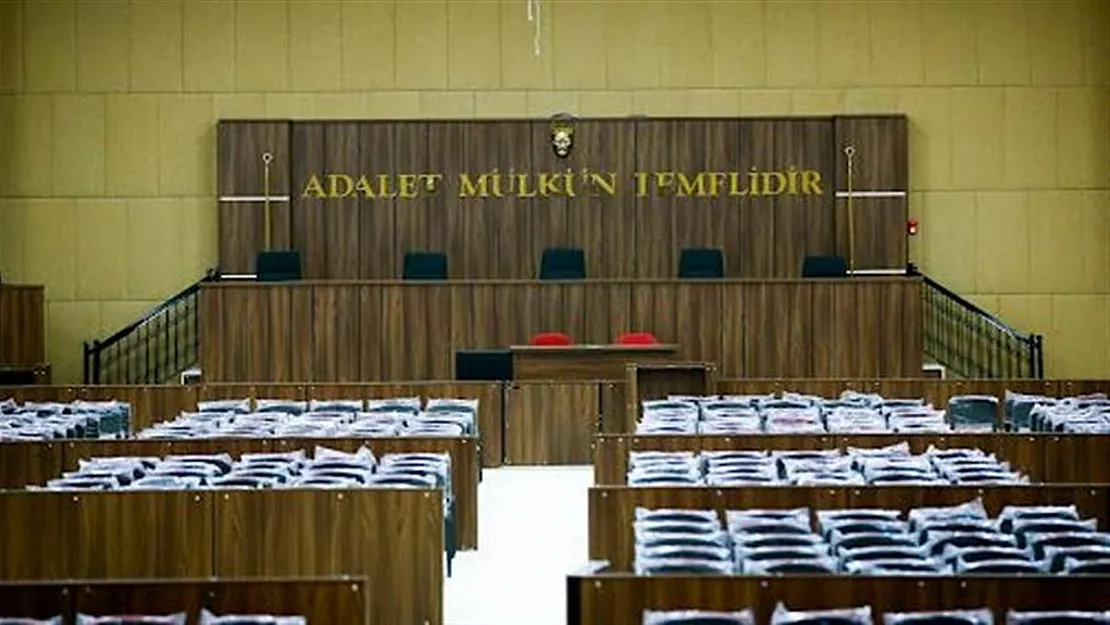 Oğlunu atayan rektör için karar alındı: Hapis cezası verildi