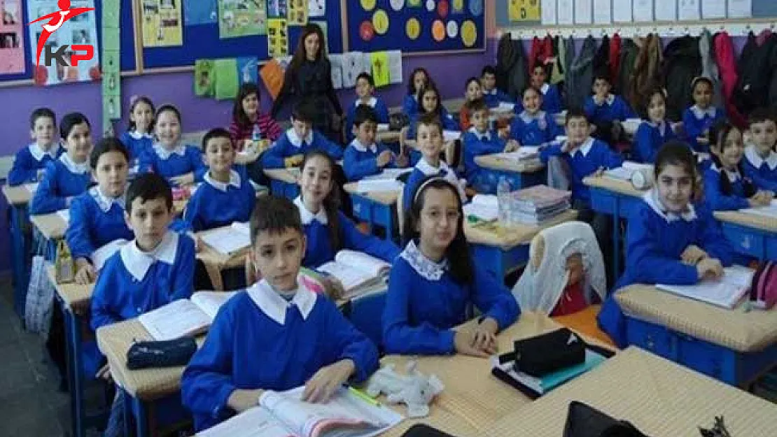 Öğrenciler Dikkat ! Yaz Tatili Ne Zaman Bitecek? İşte Okulların Açılacağı Tarih