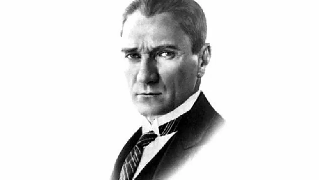 Öğretmenin, Hain Hain Bana Bakıyor Diyerek Atatürk Fotoğrafını İndirttiği İddia Edildi!