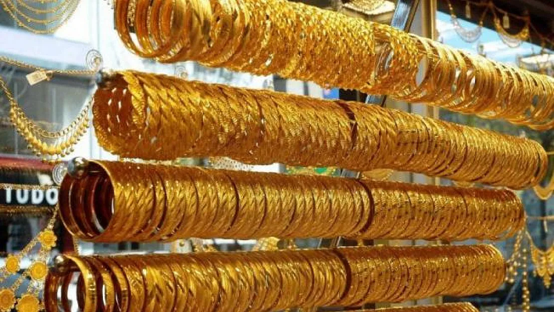 ONS fiyatı 1700 dolara ulaşan altın bugün 1465 dolara kadar geriledi!