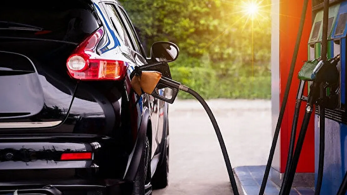 Otomobil sahiplerine müjde sonunda verildi! Benzin, motorin ve LPG'ye tarihi indirim yapıldı: Bu indirim 1 Haziran'a kadar geçerli