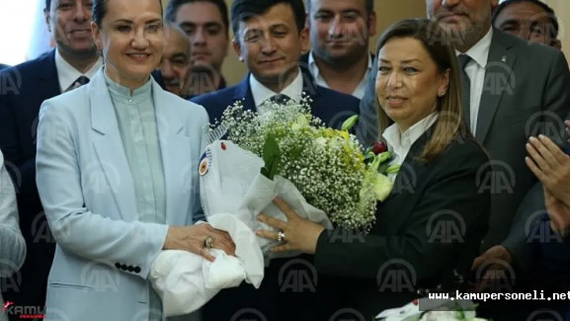 Öznür Çalık Görevi Nükhet Hotardan Devraldı