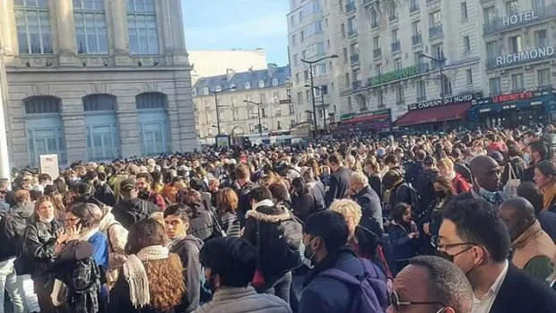 Paris'te Tren İstasyonunda Bomba Alarmı!