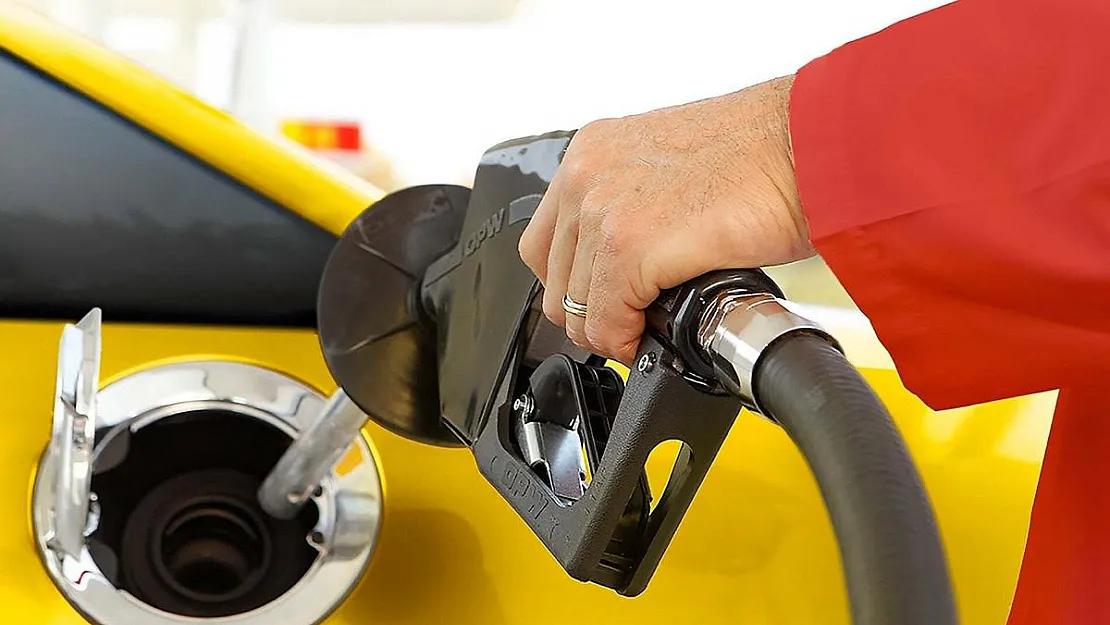 Petrol üst üste üçüncü haftalık kaybına doğru ilerliyor! Petrol fiyatları yeniden yükselir mi?
