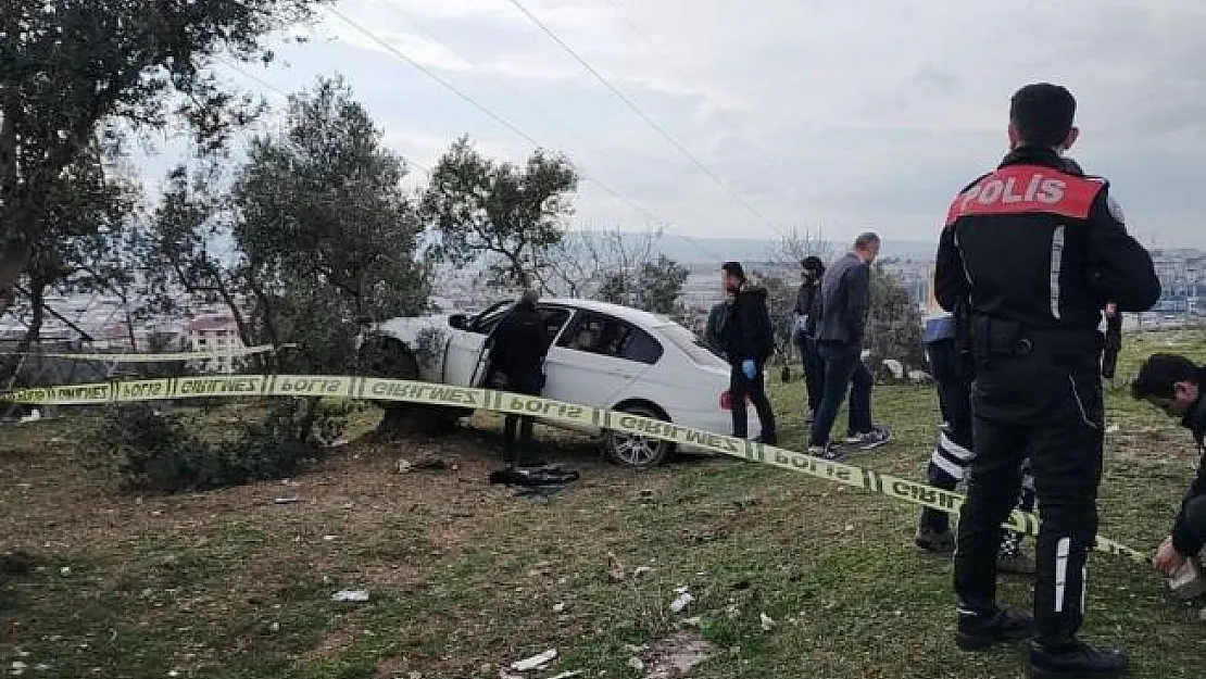 Polis memurunun arabasını çalan gaspçı hırsız sadece öldürülerek durdurulabildi!