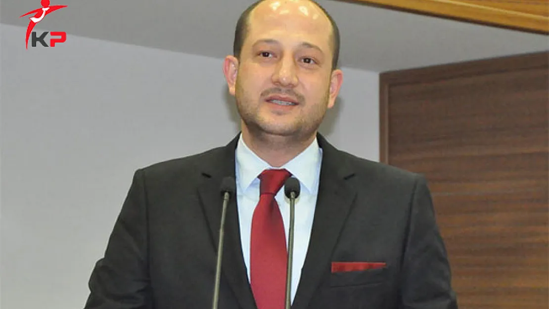&quotReferandumda Yüzde 50 Geçilmezse İç Savaşa Hazırlanın" Diyen AK Partili Ozan Erdem İstifa Etti