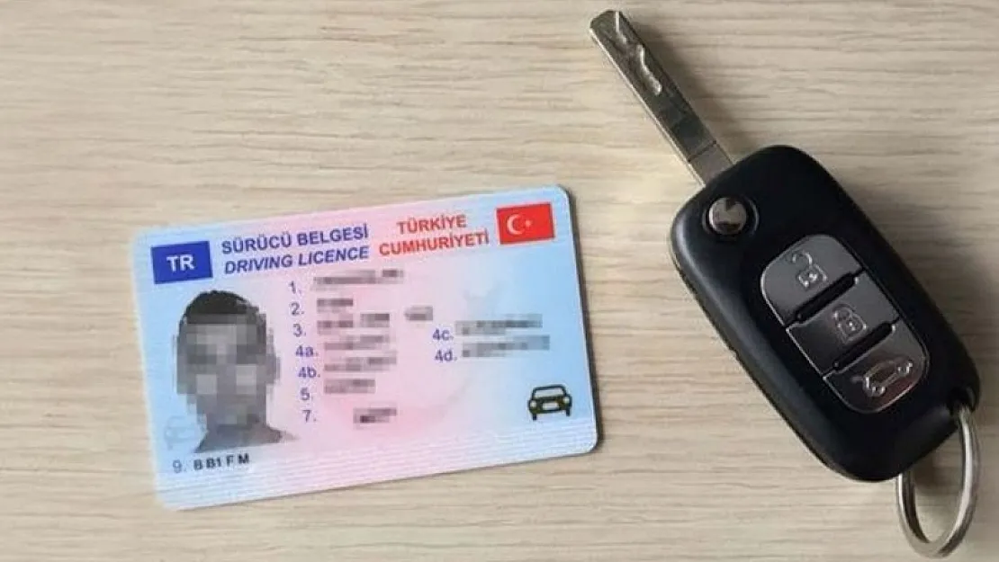 Ehliyette yeni gelişme: Ehliyet alacaklar dikkat! Resmi Gazete'de açıklanmıştı.. Yaş sınırına yeni düzenleme