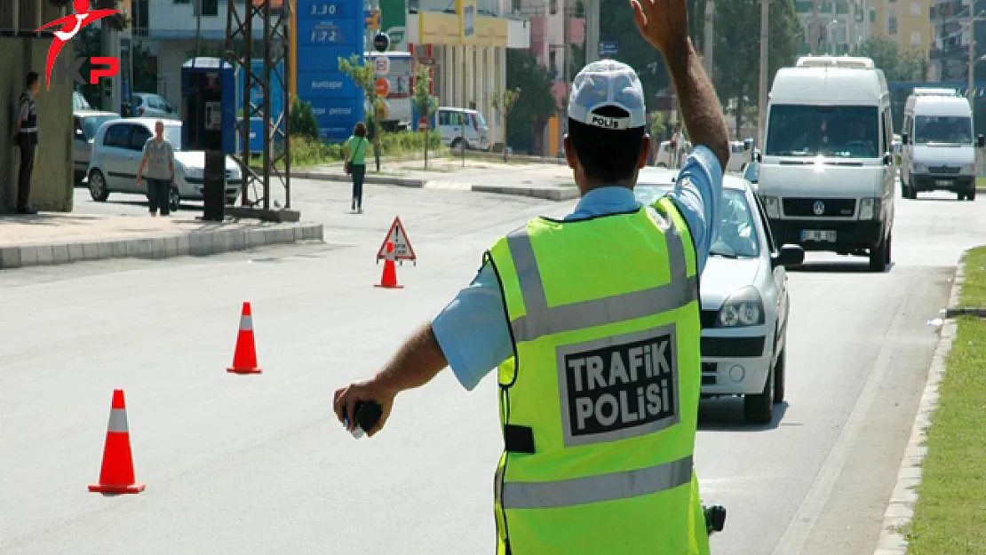 Resmi Gazete'de Yayımlandı: Karayolları Trafik Yönetmeliği Değişti !