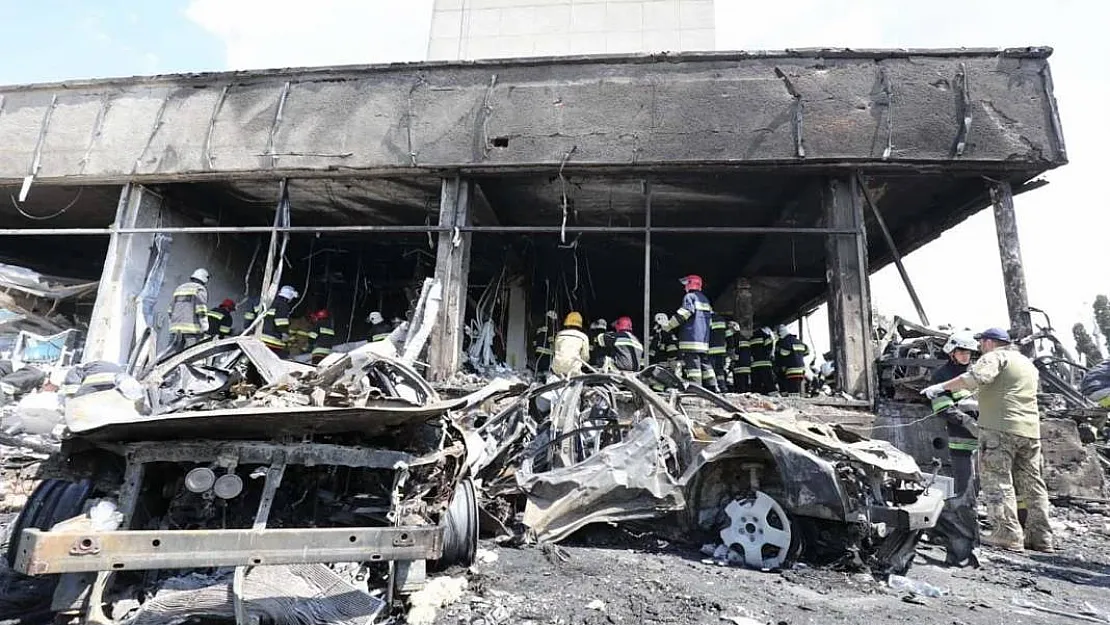 Rusya'dan Ukrayna'ya korkunç saldırı! 20 kişi öldü 52 kişi yaralandı: Orası tamamen yok oldu, çocuklar ölüyor
