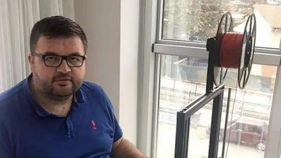 Sağlık çalışanları için siperlik üreten okul müdürü koronavirüse yenik düştü!