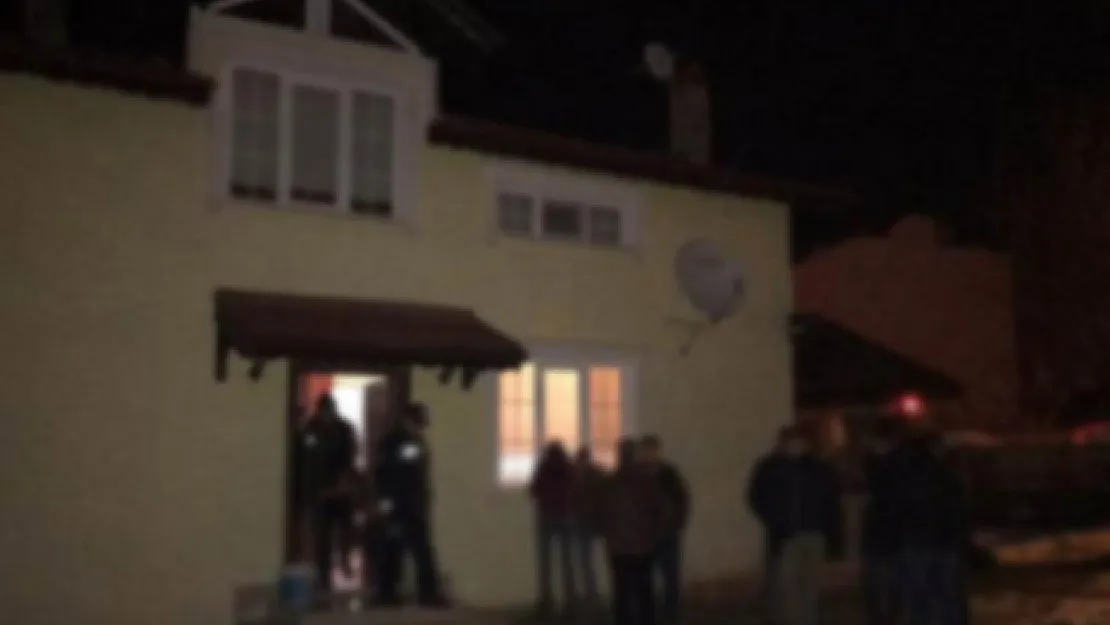 Sakarya'da Korkunç Olay! 100 Yaşındaki Annesini Öldüren Alzaymır Hastası Kadın Gözaltında