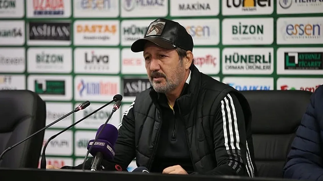 Sakaryaspor Teknik Direktörü Taner Taşkın ile Yollarını Ayırdı