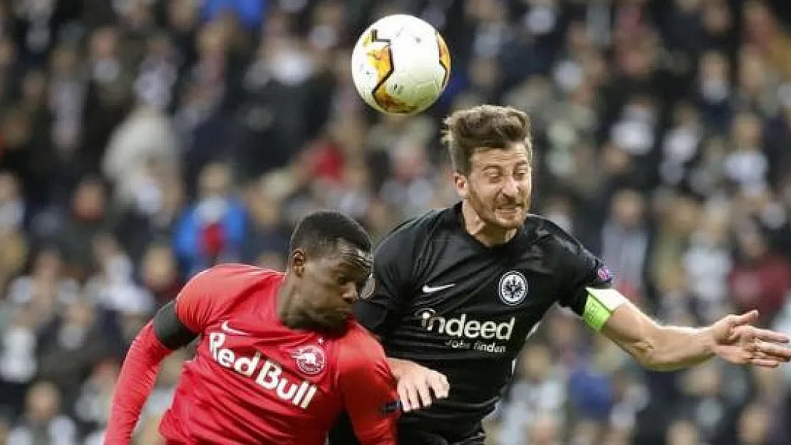Salzburg-Eintracht Frankfurt maçı ertelendi!.