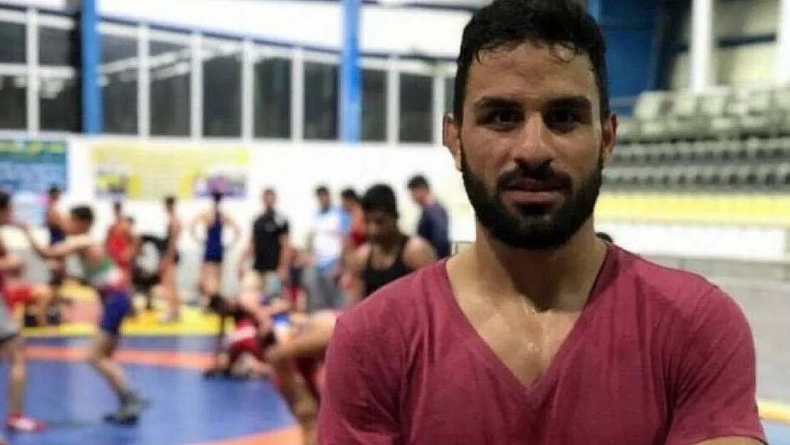 Şampiyon güreşçi İran'da idam edildi!