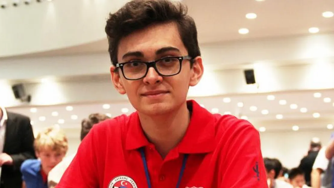Satrançta Vahap Şanal'dan bir şampiyonluk daha