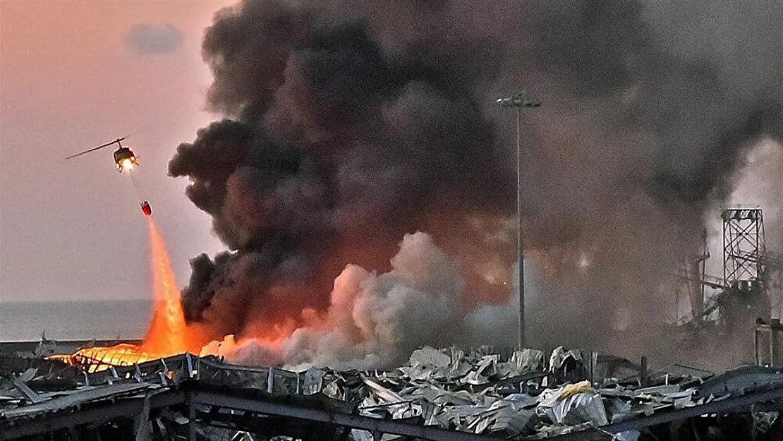 Şehir merkezinde peş peşe patlama meydana geldi: 8 kişi olay yerinde hayatını kaybetti!