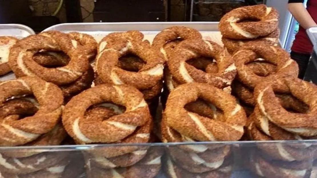 Simidin fiyatı ekmeği geçti! Bir simit kaç TL oldu?