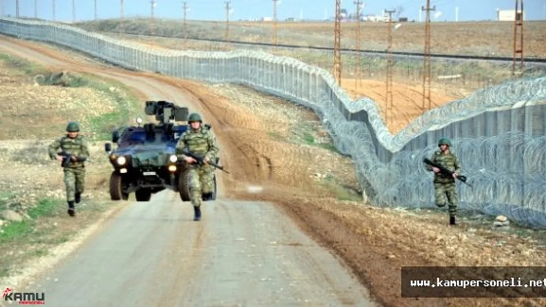 Sınırlarımızdan Kaçak Yollar İle Geçmeye Çalışan 974 Kişi Yakalandı