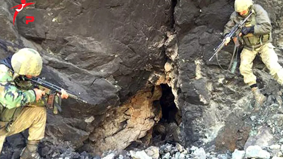 Şırnak'ta PKK Operasyonu ! 2 Terörist Ölü Ele Geçirildi
