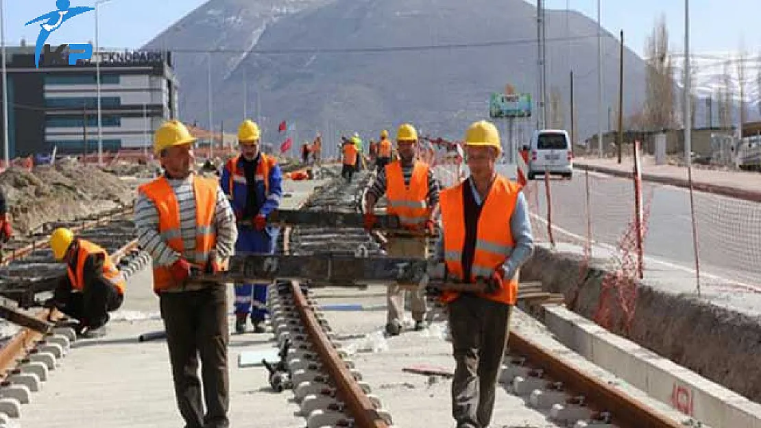 Siyasiler Taşeron İşçilere Kadro Konusunda Ne Dedi?