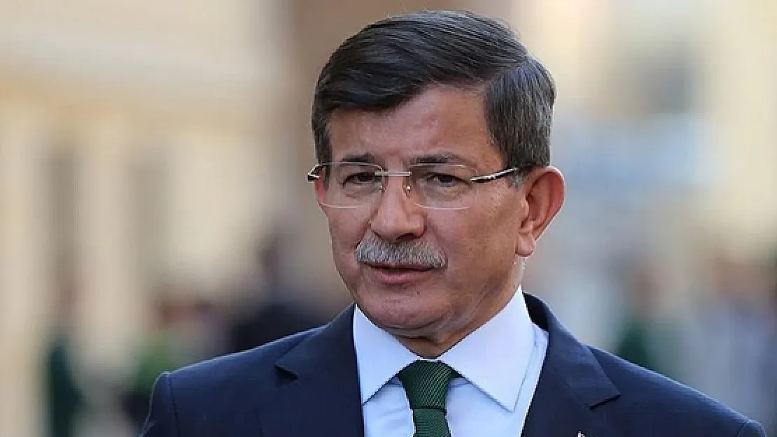 Son dakika: Ahmet Davutoğlu'ndan kötü haber geldi! Feci kaza geçirdi