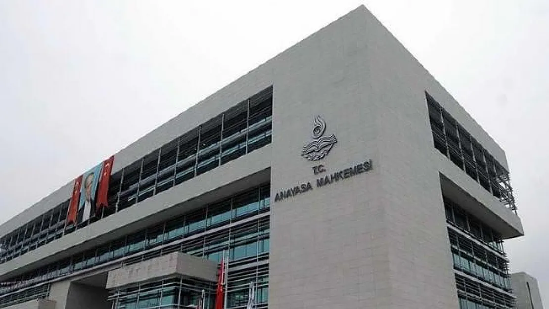 Son dakika AYM'den ışıklar yanıyor paylaşımı için resmi açıklama geldi!