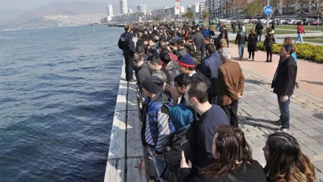 Son dakika İzmir'de korkunç olay! 55-60 yaşlarında bir erkek...