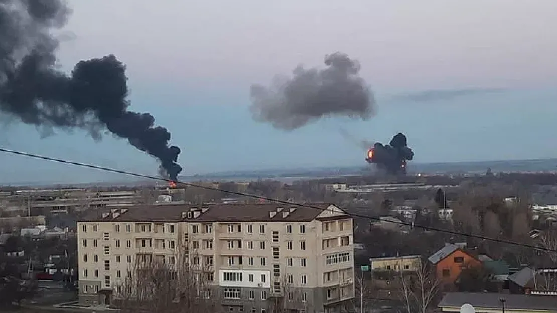 Son dakika savaş haberi: Savaş başladı! Rusya Ukrayna'yı bombalamaya başladı!