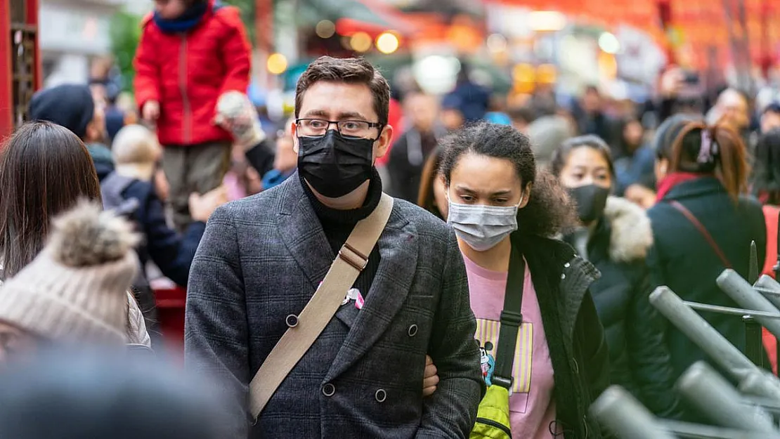 Son dakika tam bitti derken korkulan oldu! Maske zorunluluğu yeniden başladı: Peş peşe açıklama yapıldı