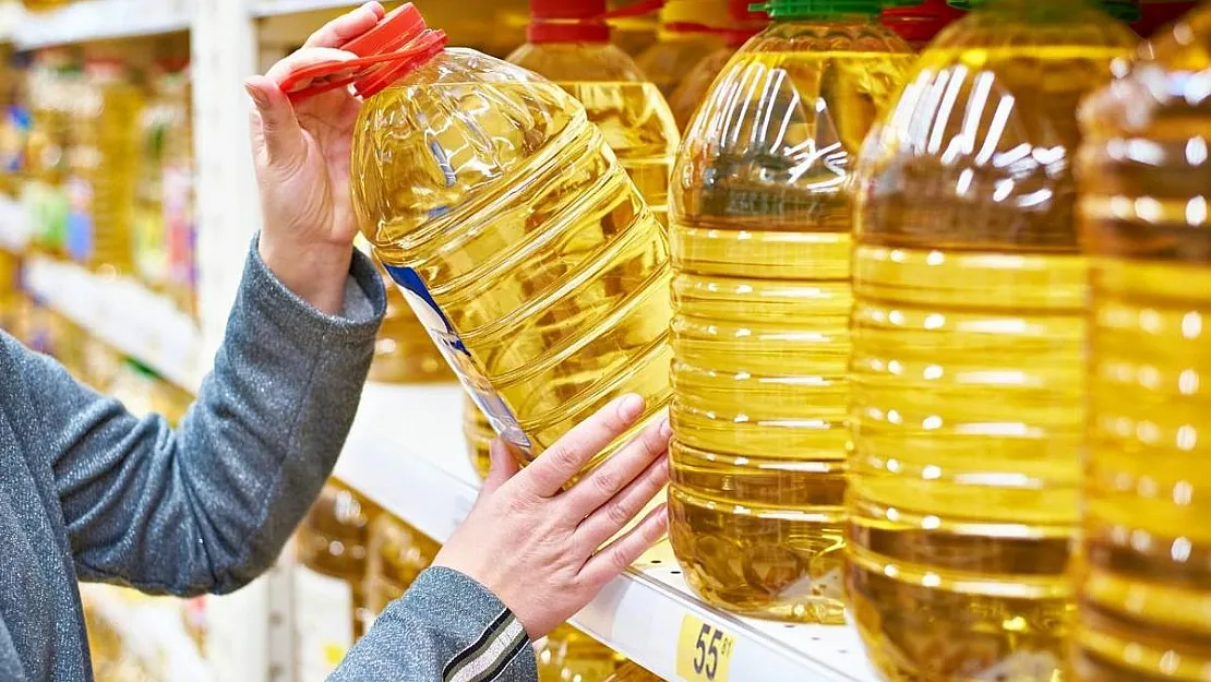 Son zamlardan sonra alamayanlara dev indirim: Migros ayçiçek yağı fiyatlarını dibe çekti! 66,50 liraya kadar düştü
