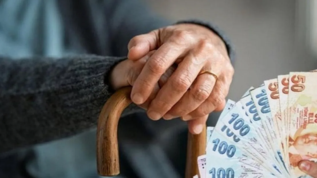Sosyal güvenlik başuzmanından kritik hesap: Emekli maaşları yüzde 37 oranında azalacak