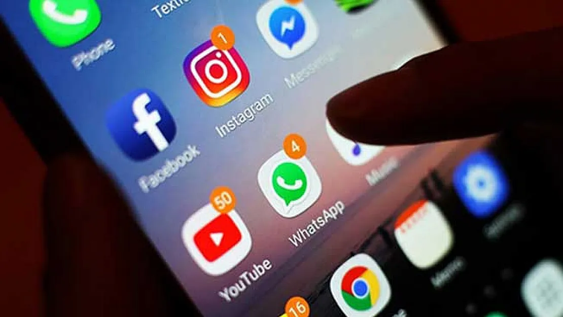 Sosyal Medya Kullananlar Dikkat! Bunları Paylaşanlara Ağır Cezalar Geliyor