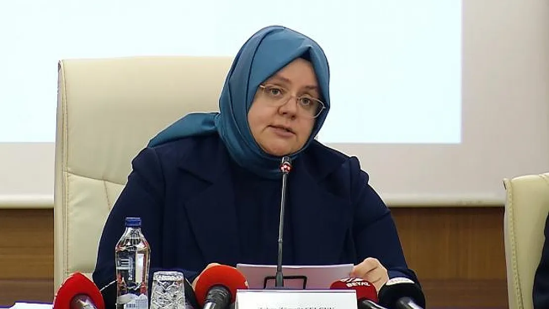 Sosyal yardımlara ve ek ödemelere başvuru yapanlara Bakan Selçuk'tan flaş uyarı: Sakın paylaşmayın!