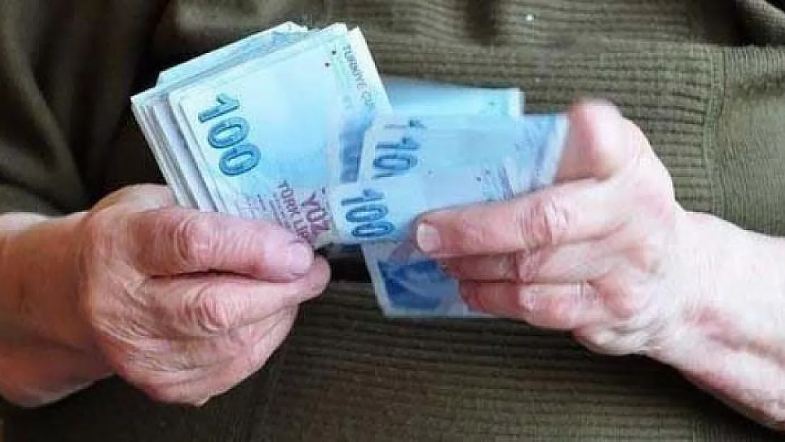 SSK ve Bağ-Kur emekli maaşlarına 355 lira zam yapılacak!