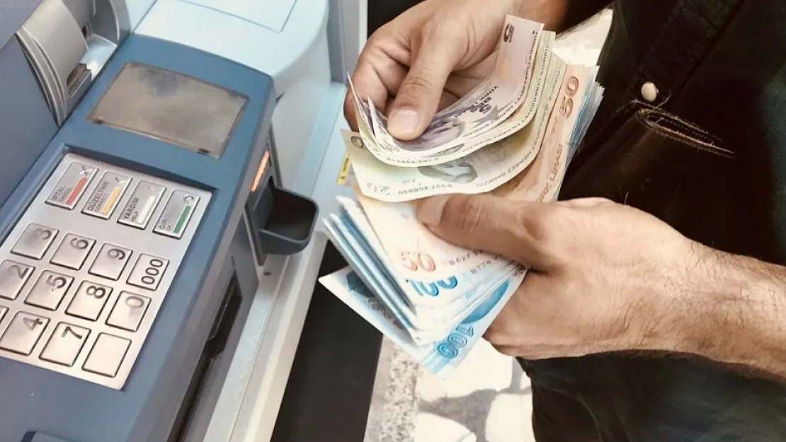 T. C.'sinin sonu 6 ve 8 olanlara müjde! Paralar hesaplara yatmaya başladı: Anında ATM'den paranızı alabilirsiniz