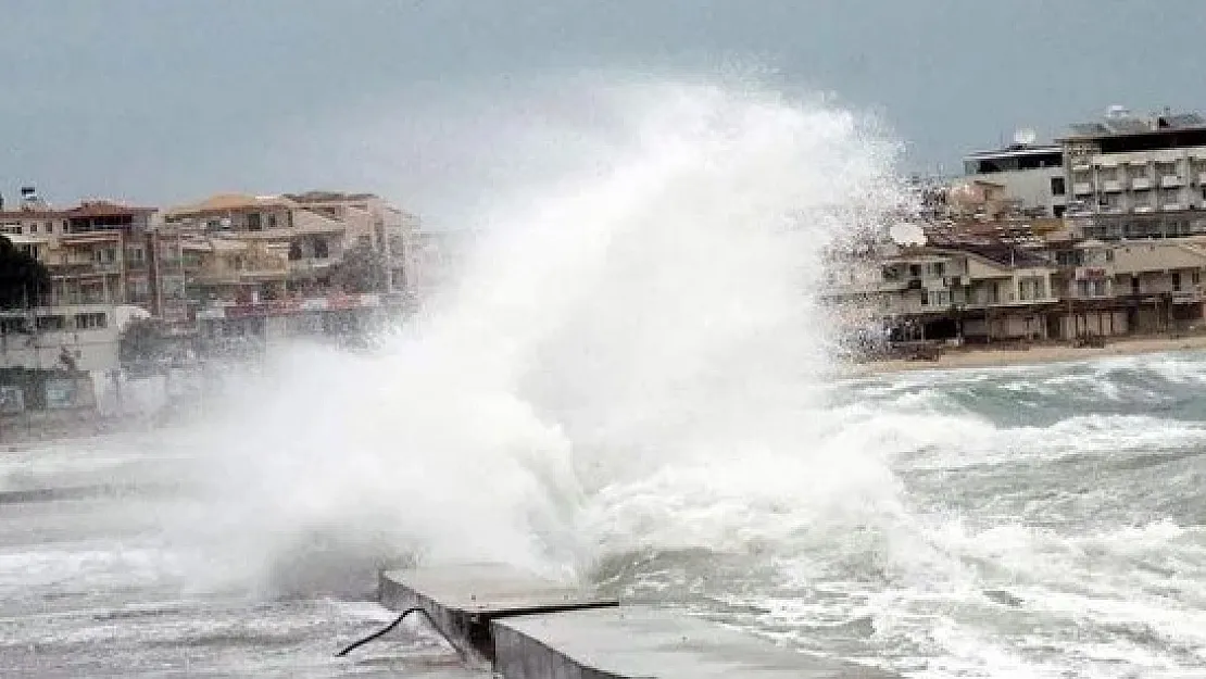 Tabelalar yerleştirildi: Tsunami riski için hazırlık yapıldı! İstanbul'da son dakika