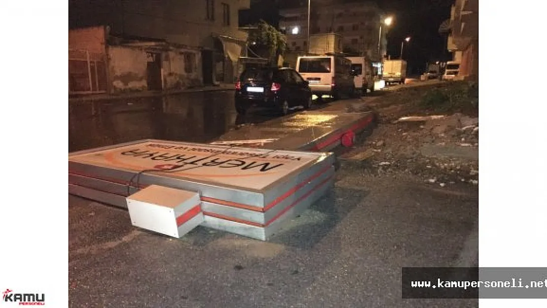 Tarsus'ta Şiddetli Fırtına ve Yağış Sonrası Büyük Hasar Meydana Geldi