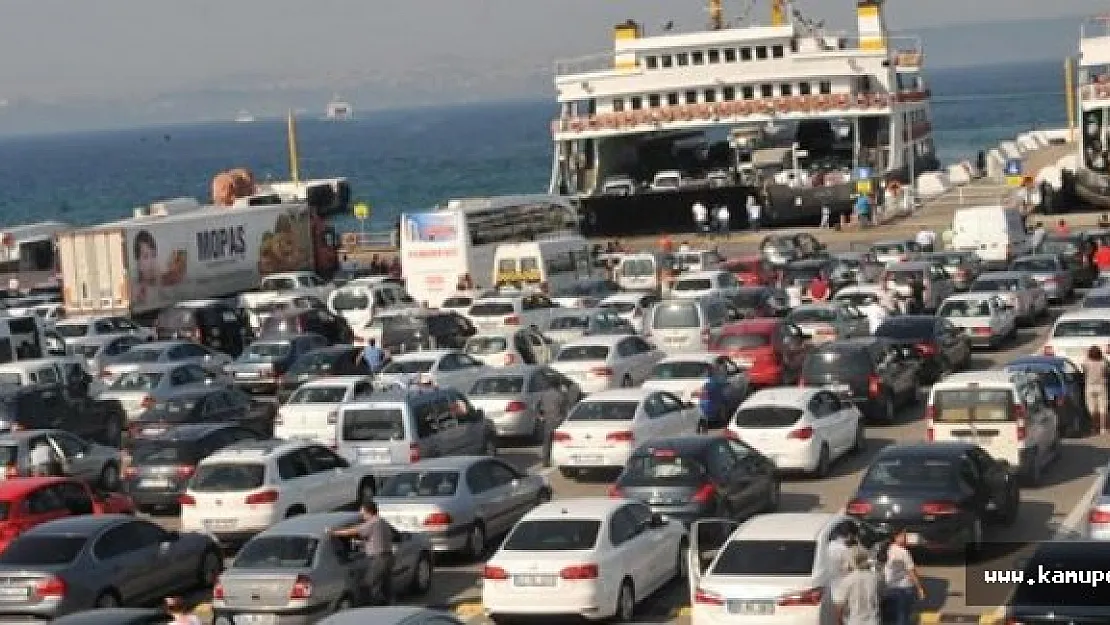 Tatilcilerin Bayram Dönüşü Çileye Döndü ( İki Kilometrelik Dönüş Trafiği)