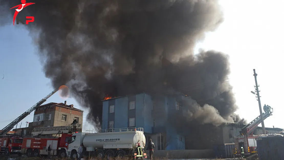 Tekirdağ'da Tekstil Fabrikasında Patlama, Kimyasal Alarm Verildi!