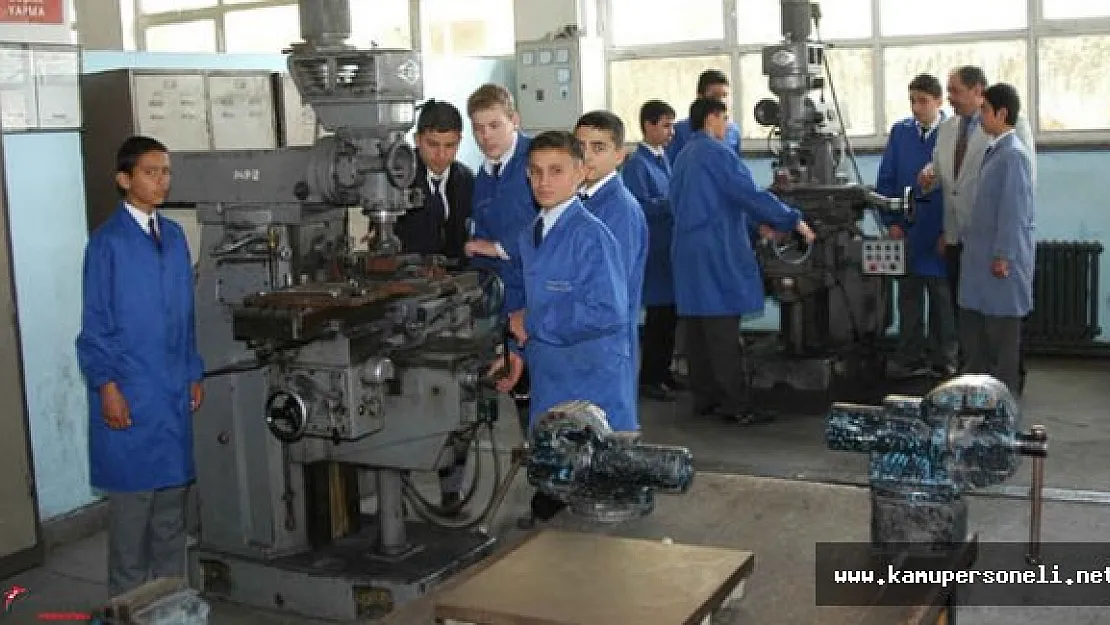 Teknik ve Meslek Liseliler Bu Senede 'Sınavsız Geçiş' Yapabilecekler