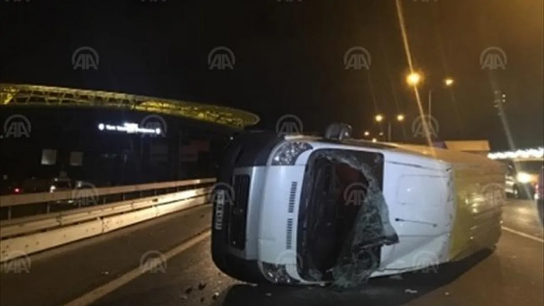 TEM Otoyolu'nda trafik kazası! 2 Yaralı