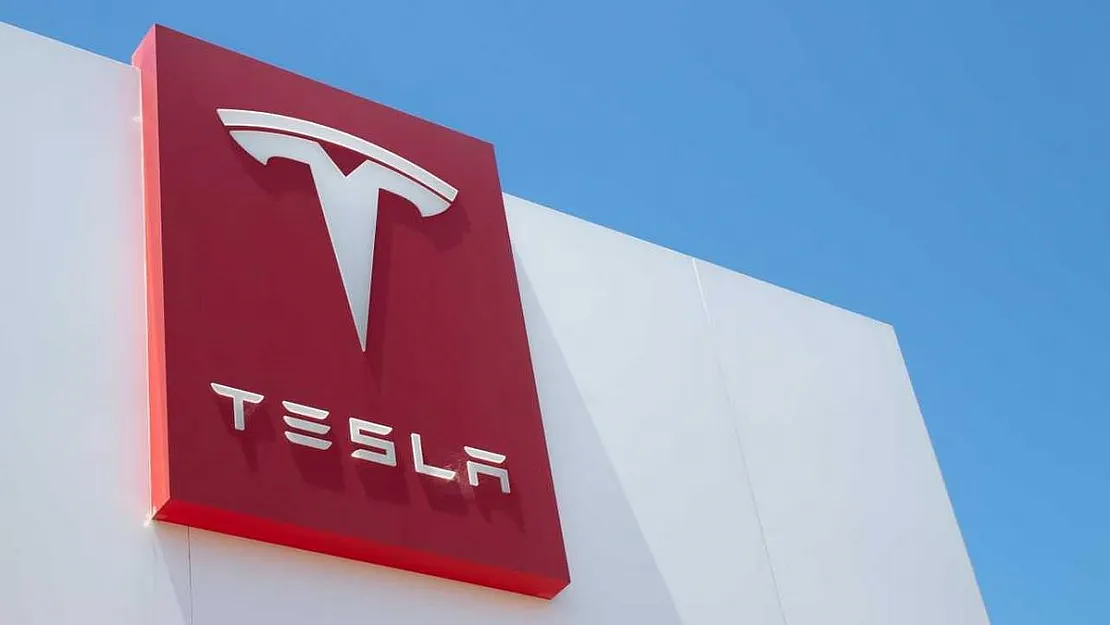 Tesla araç modellerinden kimileri indirime girdi! Elon Musk, indirim sonrasındaki talep artışına dikkat çekti!