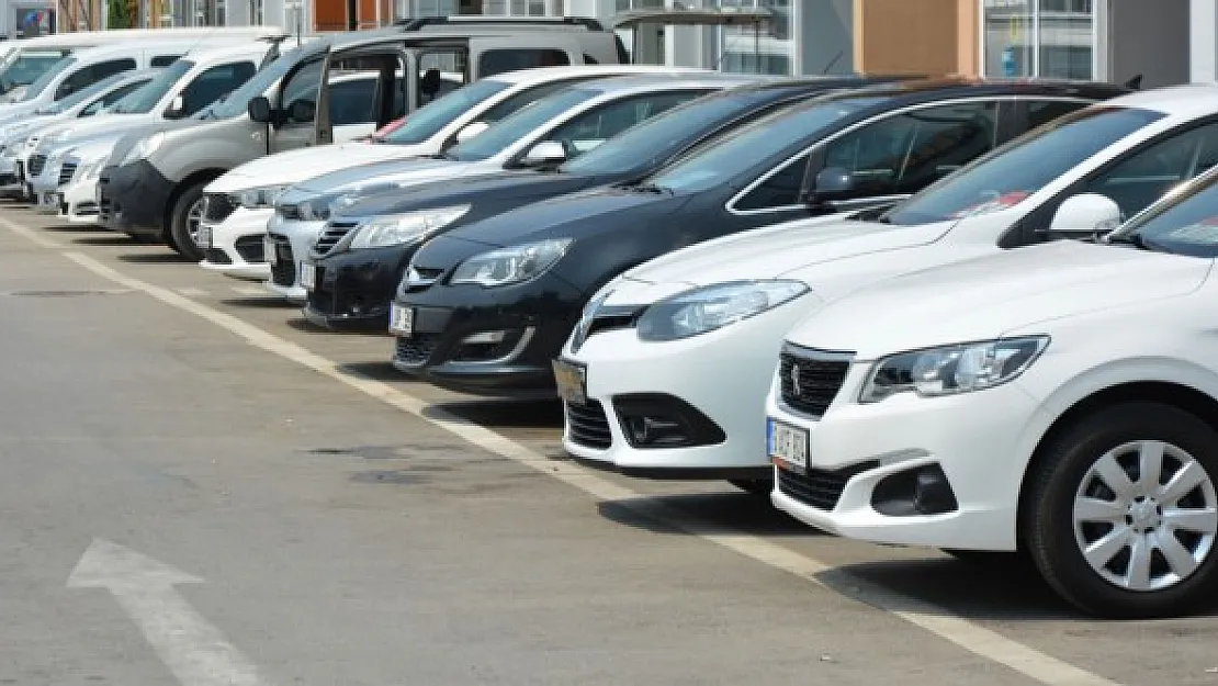 Ticaret Bakanından galeri fırsatçılığına ağır darbe! Sıfır otomobillerin ikinci el satışı kısıtlanıyor!