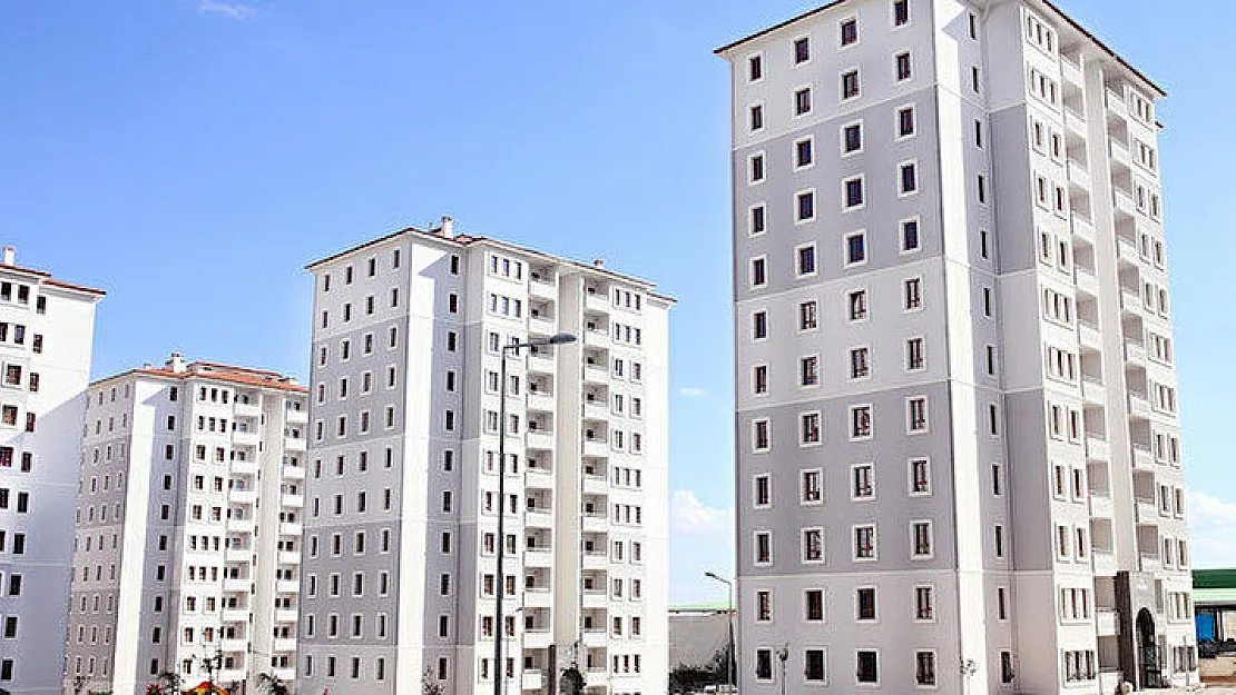 TOKİ konutlarında cayma, satma ve kiraya verme hakkı var mı? Bakan Kurum tüm soruları tek tek yanıtladı…