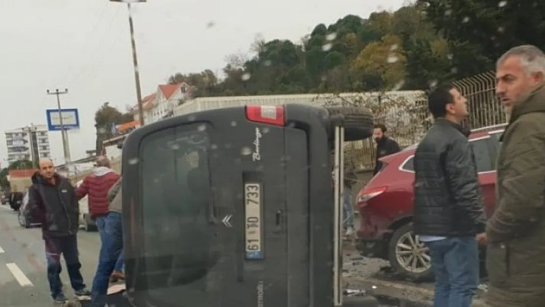 Trabzon Ortahisar'da meydana gelen trafik kazasında 1 kişi öldü 3 kişi yaralandı