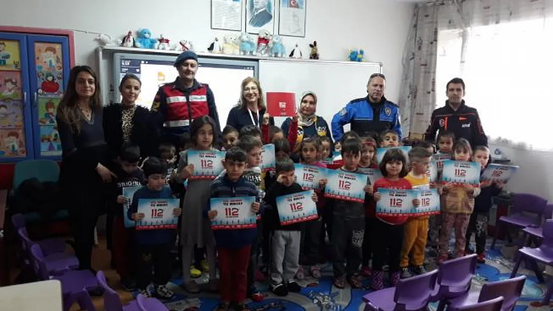 Tüm acil aramalar tek numarada birleşiyor! Polis, Jandarma, Orman Yangını, AFAD ve daha birçok kuruma ulaşmak için '112 Acil Çağrı Hattı' kuruluyor!