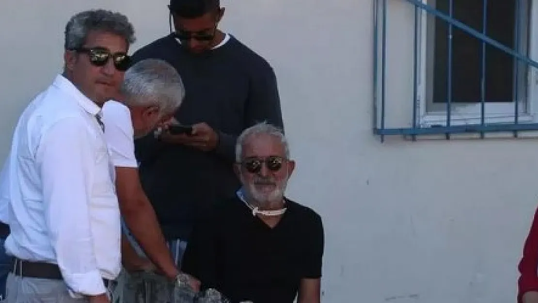 Tüm Türkiye şoke oldu: Ünlü oyuncunun annesi kendini astı! Evinin bahçesinde intihar etti